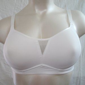 44D Olga GK2941A Flex Revolution Underwire 2 Ply Bra White NWT
